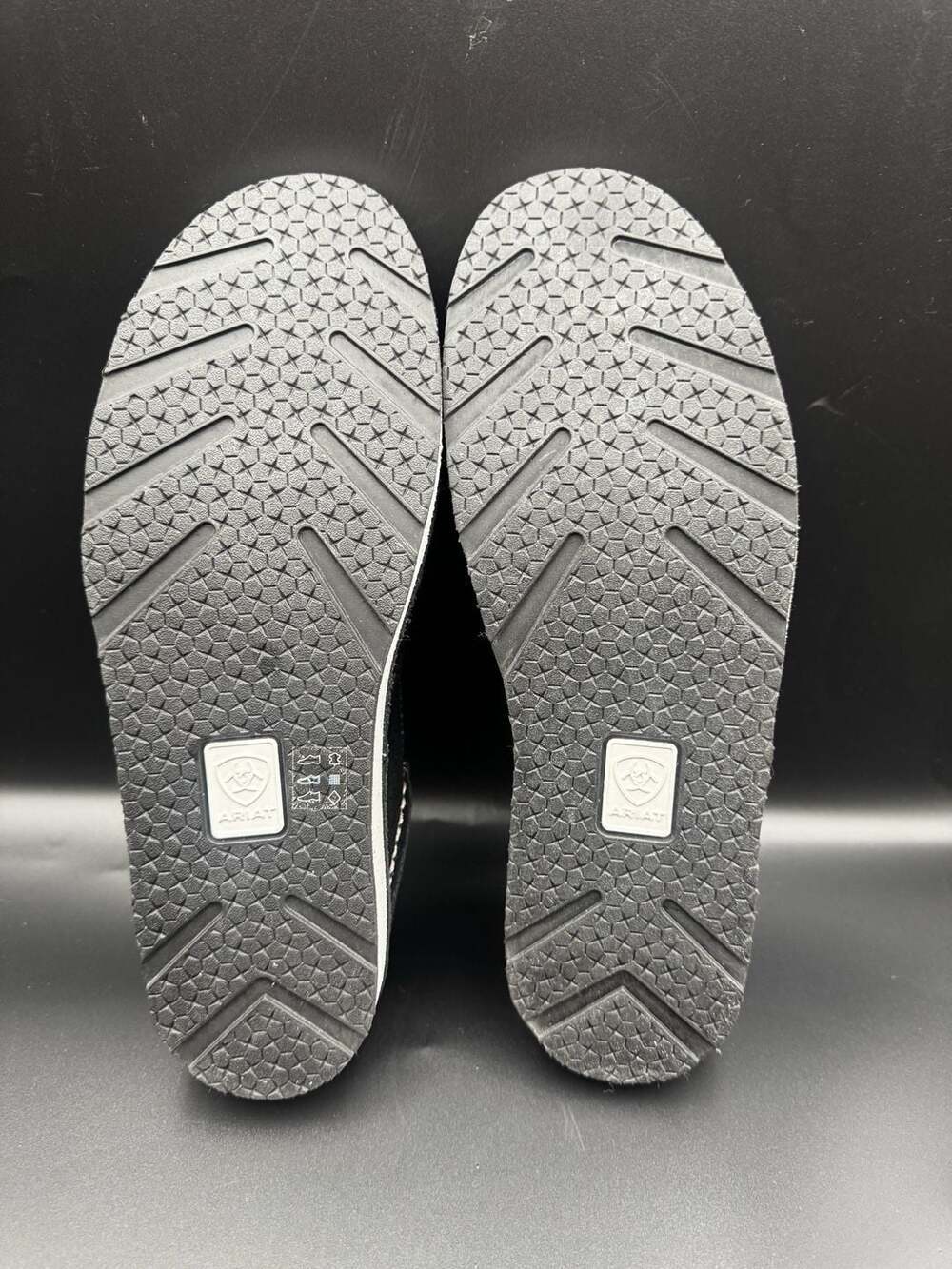 Ariat Womens Black Suede Cruiser Shoes 10027355, - Picture 3 of 5